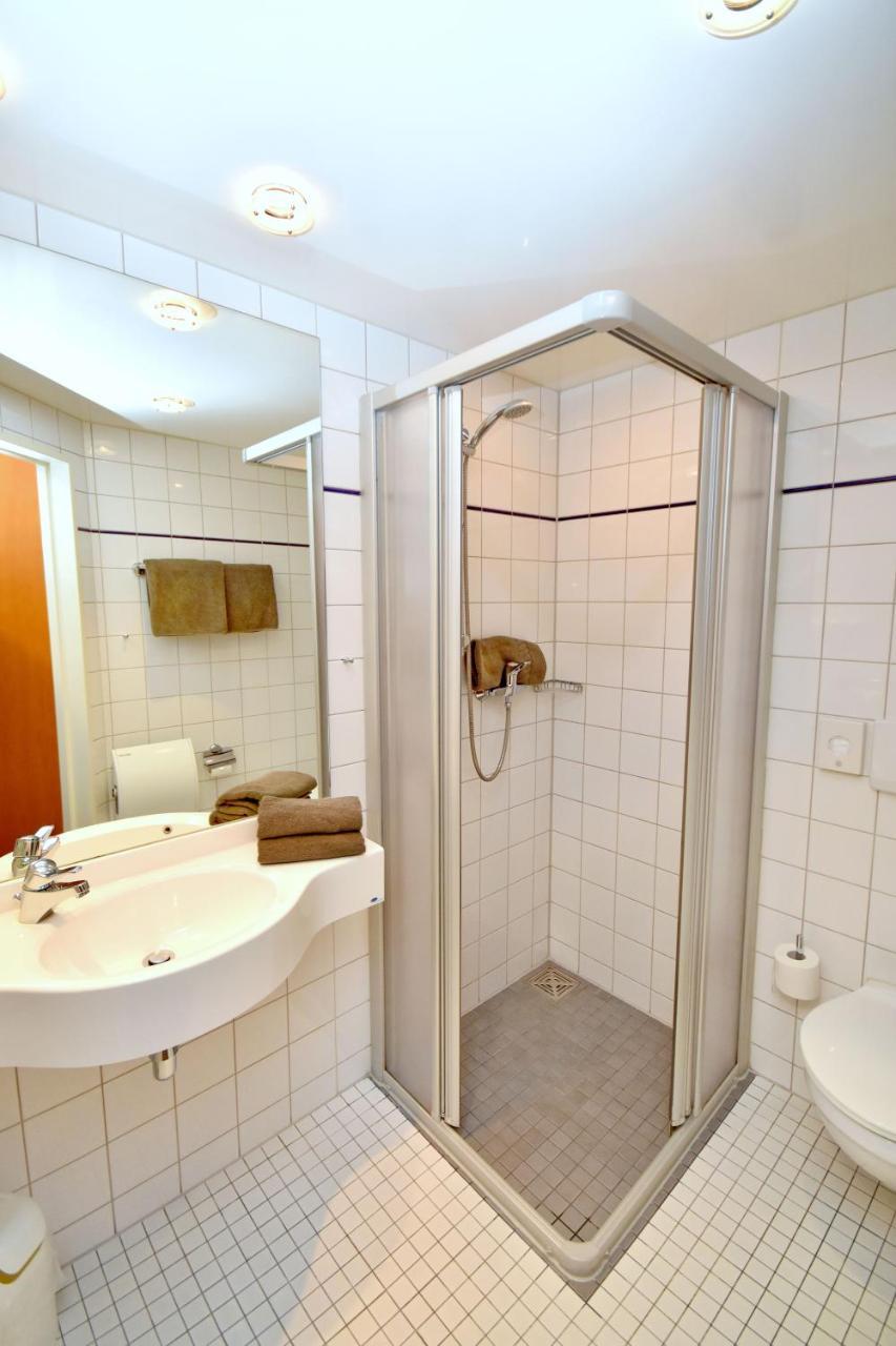 Hotel & Restaurant Zum Deutschen Hause Kirchhatten Esterno foto
